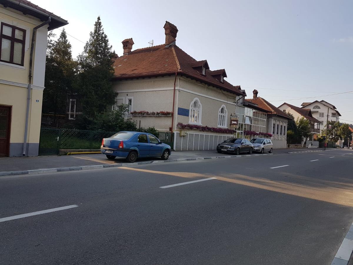 Pensiunea Geostar 2 Curtea de Argeş Εξωτερικό φωτογραφία